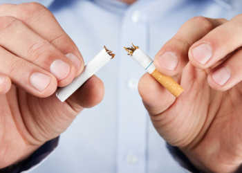 Raucherentwöhnung erfolgreich gestalten durch Kombination von Medikamenten und Verhaltenstherapie © rangizzz / shutterstock.com