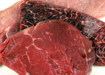 Rotes Fleisch von Rind, Lamm und Schwein erhöht das Risiko für Diabetes Typ 2. © DIfE