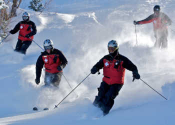 Pro Saison gibt es zehntausende Ski-Unfälle beim alpinen Skilauf. © DennyMont / flickr Creative Commons