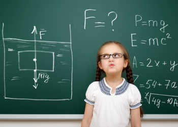 Mädchen können sich in Physik nicht darauf verlassen, dass sie für ihre Anstrengung belohnt werden. © s_oleg / shutterstock.com