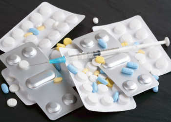 Durch Opioidkonsum neu einsetzende Depressionen sind mit längerer Nutzungsdauer verbunden, nicht aber mit der Höhe der Dosis. © Imfoto / shutterstock.com