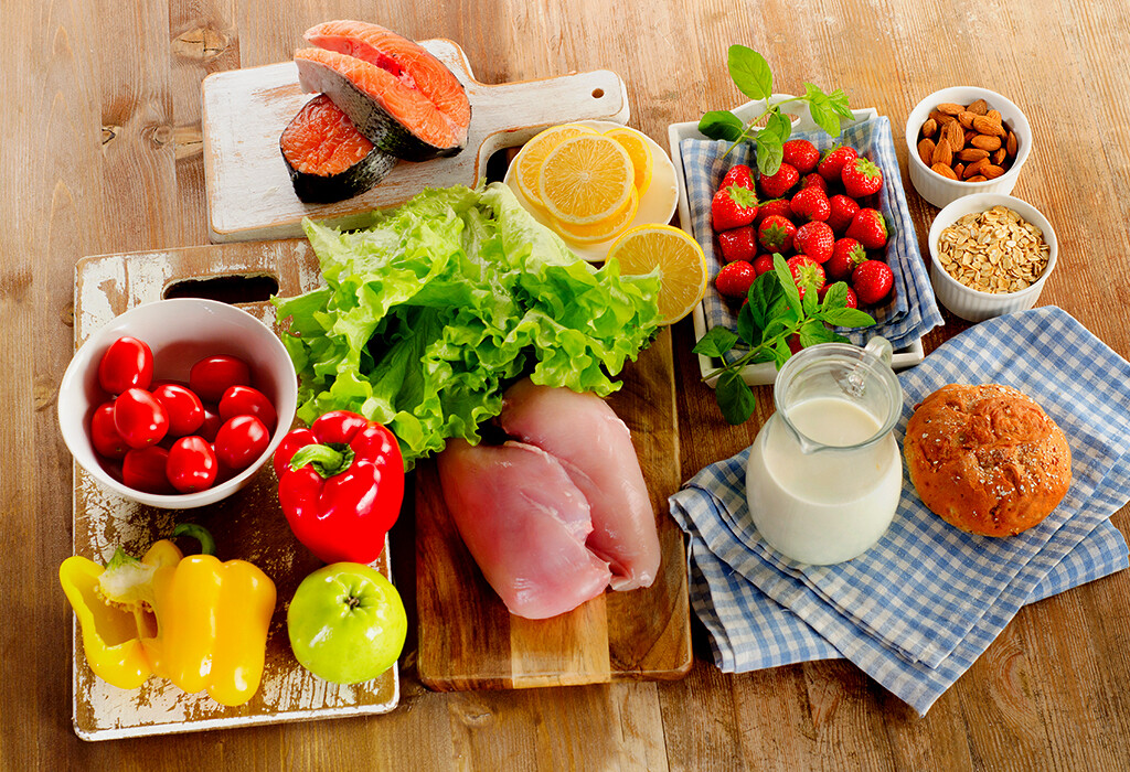 In Fleisch, Fisch, Obst, Gemüse, Getreide- und Milchprodukten sind Aminosäuren in den darin vorkommenden Proteinen enthalten. © bitt24 / shutterstock.com