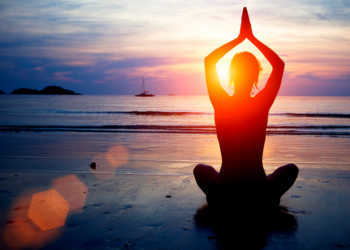 Gesundheit ist ein positiver Einklang von Körper Geist und Seele mit sozialen Faktoren. © De Visu / shutterstock.com