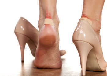 Blasen an den Füßen sind leider sehr häufig. © Vladimir Gjorgiev / shutterstock.com